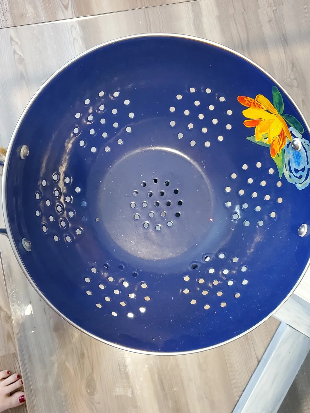 NWT Pioneer Woman Hand-Painted Navy Floral Enamel Colander